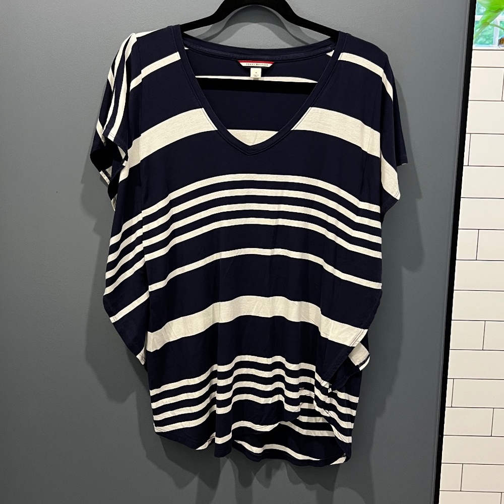 Tommy Hilfiger V-Neck Shirt